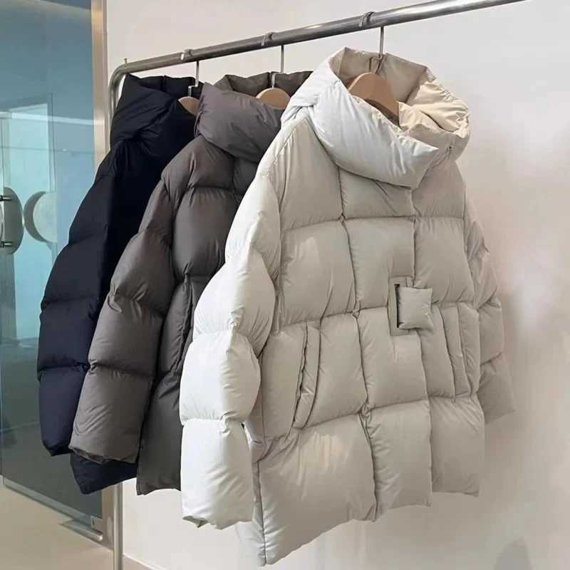 Winter White Duck Down Jackets Women 2024 New Hooded Thick Warm Fluffy Parkas Loose Stand Collar Oversized Puffer Coats OutwearX241019