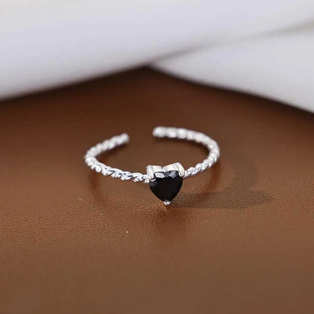 Simple and cute heart-shaped zircon adjustable open ring suitable for women teenagers girls Y2k couple rings finger joints Y2k rings Y241019