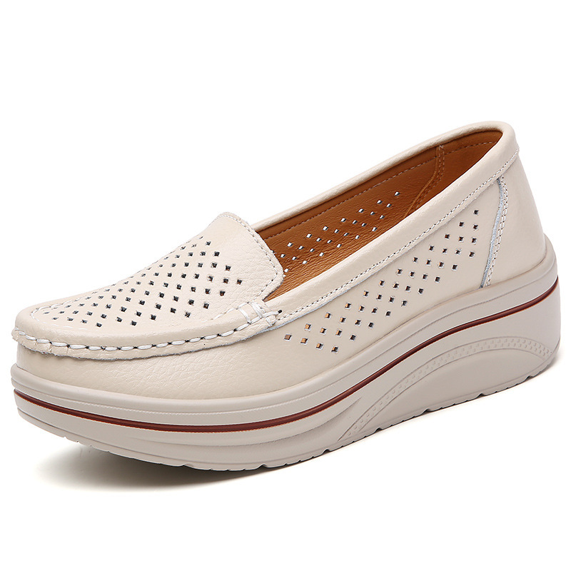 Spring Collection Thick-Sole Women's Athletic Shoes Chic Sportswear with a Modern Twist