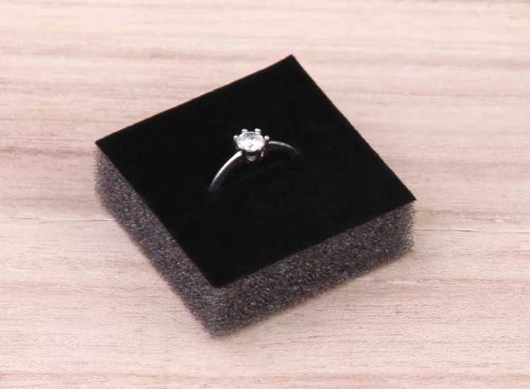 Wholesale fashion jewelry boxes black ring boxes 5 * 5 * 3 display packaging gift boxes W241019