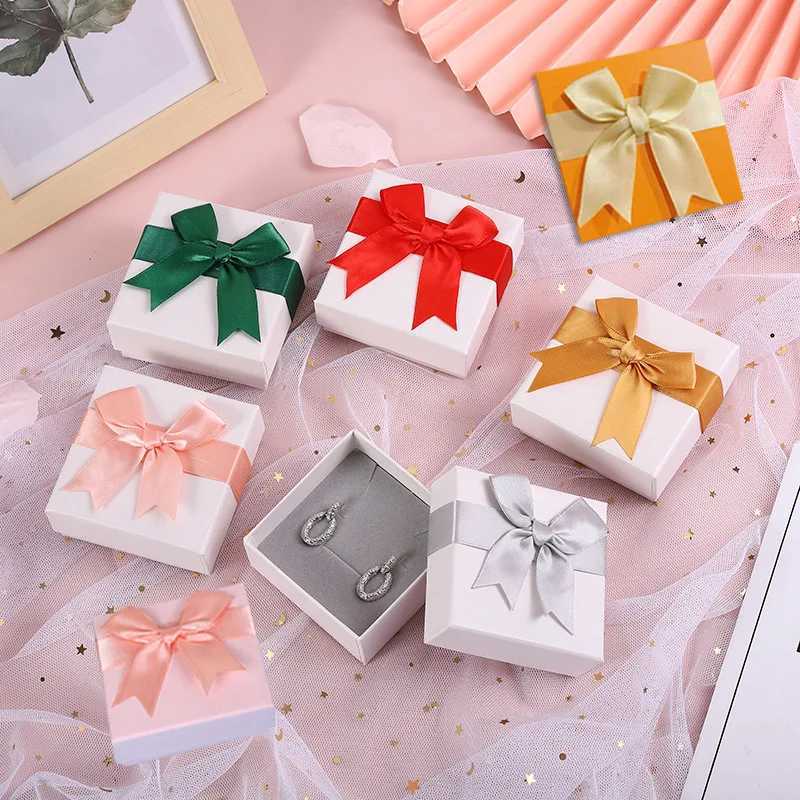 Butterfly ribbon jewelry box bracelet ring earring necklace pendant square jewelry display packaging gift box 7.5x7.5x3.5cm W241019