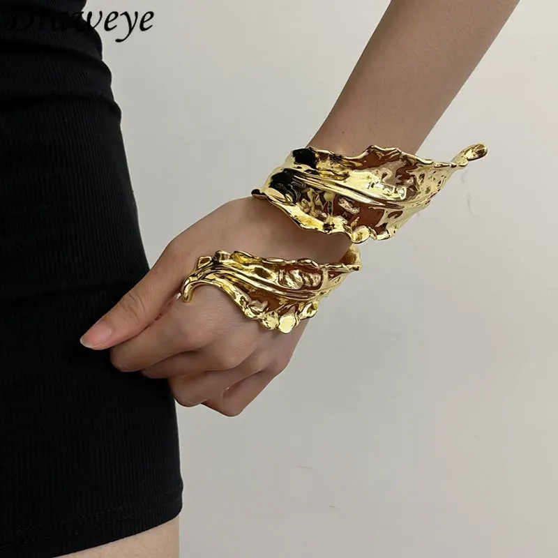 Draweye Womens Metal Leaf Bracelet Retro Irregular Punk Style Luxury Jewelry Bracelet Fashion Hip Hop Pulseras MUJI 241018