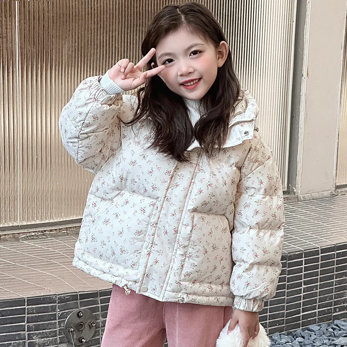 Winter clothing girls floral cotton jacket fashion childrens cotton jacket thick winter cotton jacket 241019