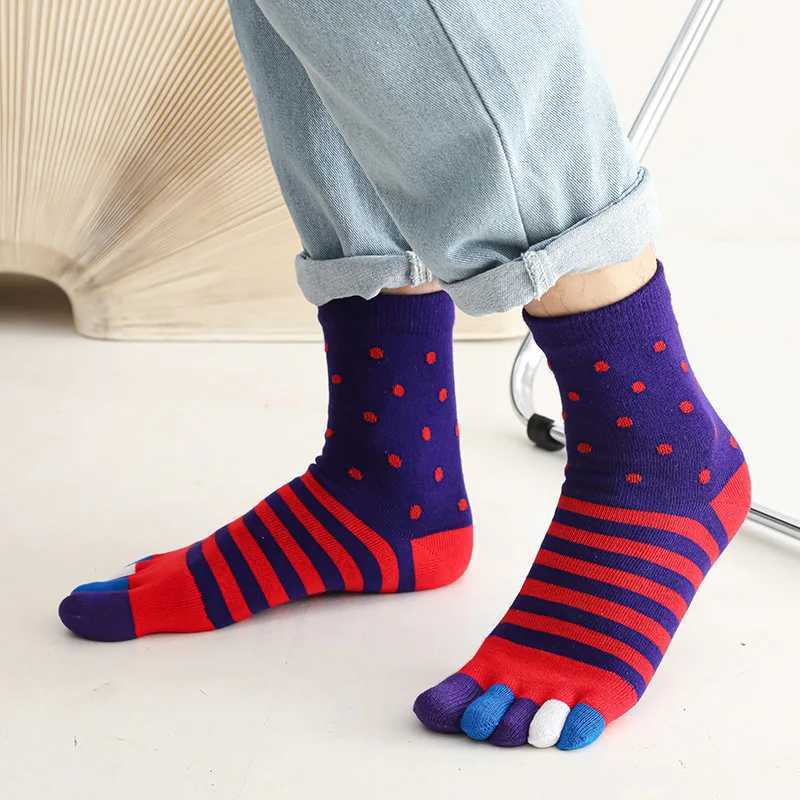 5 Pairs Colorful Toe Socks Large Mans Autumn Winter Thick Cotton Bright Color Fashion Striped Happy Socks Five Fingers EU45 46XJ241019