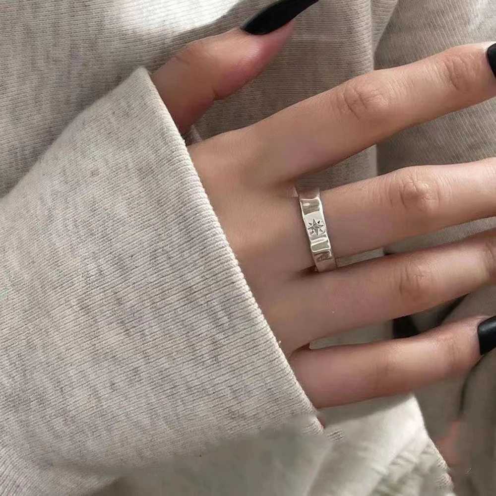 2pcs Y2K Shining Star Open Ring Mens Hip Hop Star Zircon Stainless Steel Ring Punk Neutral Couple Ring Party Jewelry Y241019