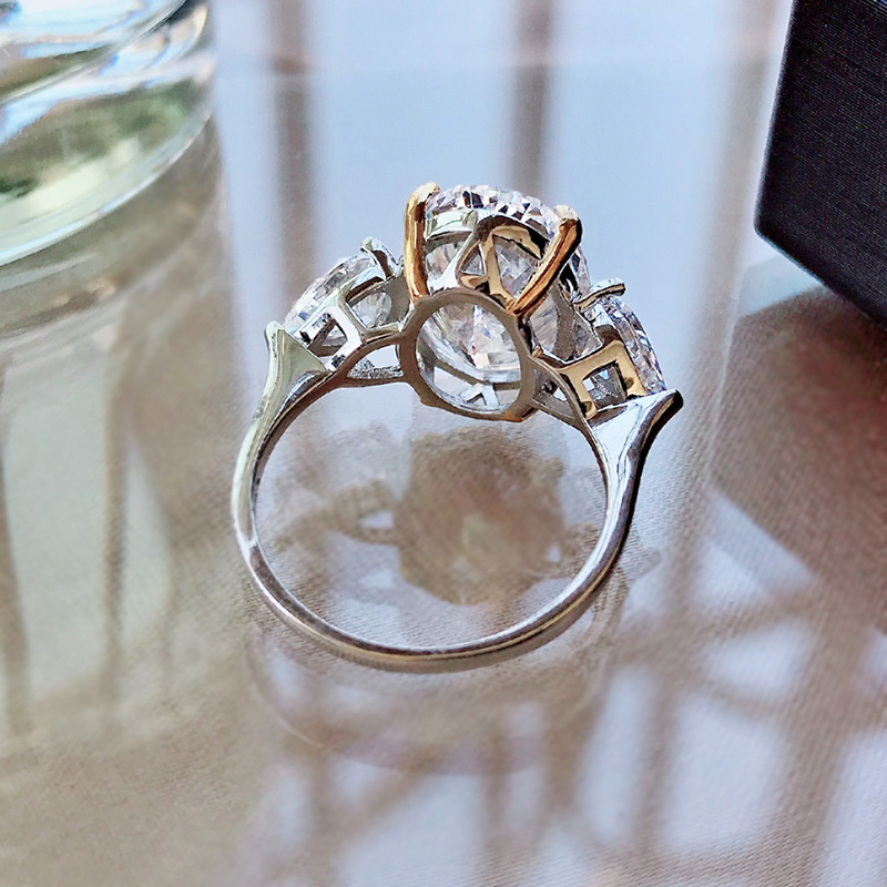 Oval Cut Moissanite Rings: 10CT White Gemstones Sterg Sier Ring for Women