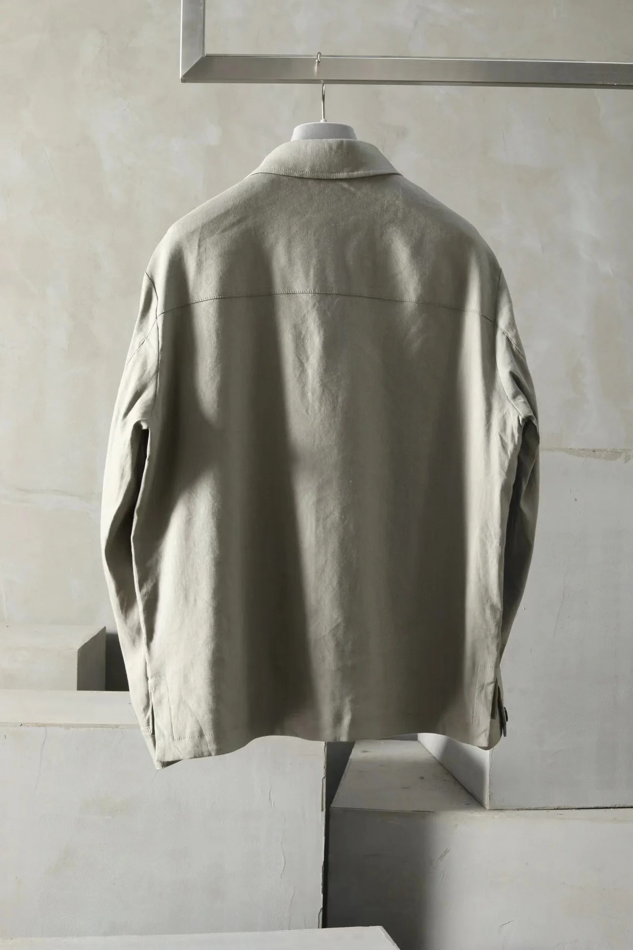 Mens autumn and winter LP collar shirt retro style business casual mens long sleeved jacket 241007
