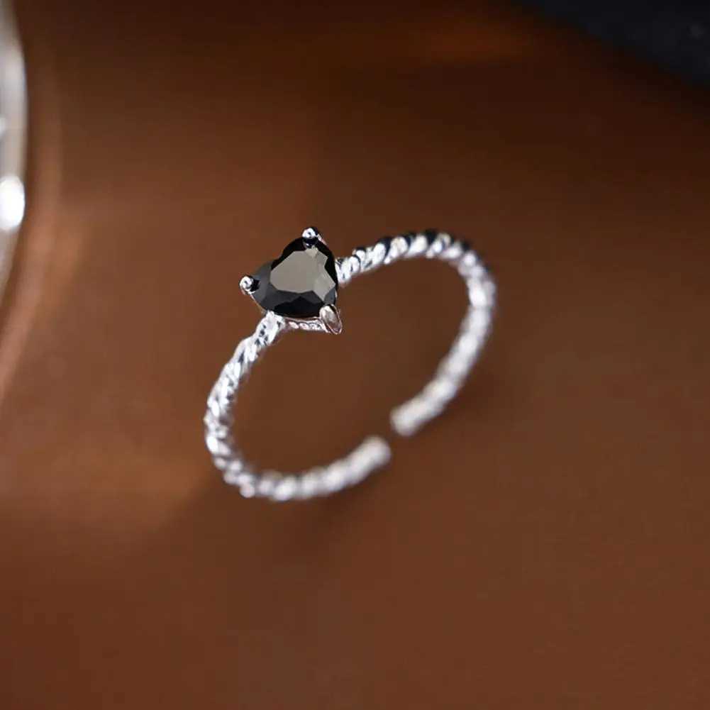 Simple and cute heart-shaped zircon adjustable open ring suitable for women teenagers girls Y2k couple rings finger joints Y2k rings Y241019