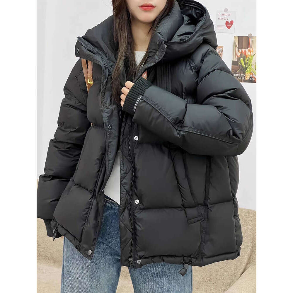 Lagabogy 2024 New Winter Women's Hooded Puffer 90% White Duck Down Thickened Short Jacket Female Casual Versatile Outwear