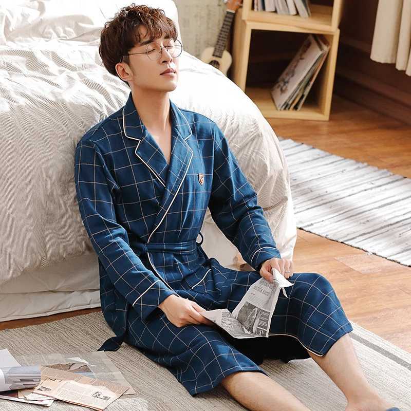 2023 Spring Autumn Bathrobe Men 100% Cotton sleep top Kimono Robes For Male Plaid Robes Long Bath Robe Bride Robe Dressing GownXJ241018