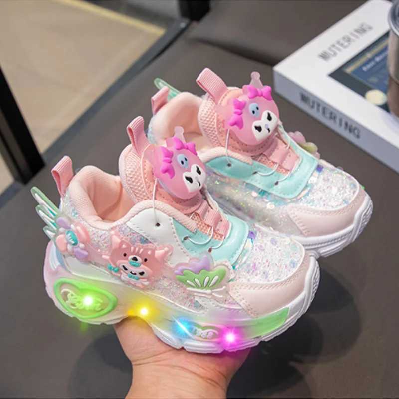 Athletic Outdoor Childrens shoes LED lights cartoon girls sports shoes anti slip Tn childrens running shoes sports shoes girls luminous shoes H241019