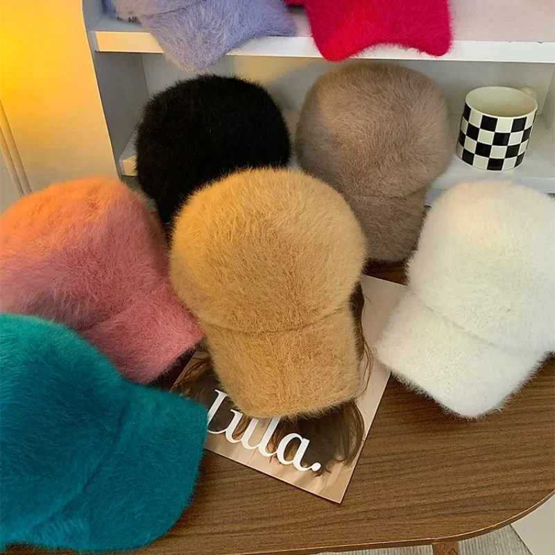 Ins Solid Color Rabbit Hair Baseball Caps Women Autumn and Winter Korean Versatile Warm Show Face Small Plush Duck Bill Hat 241009