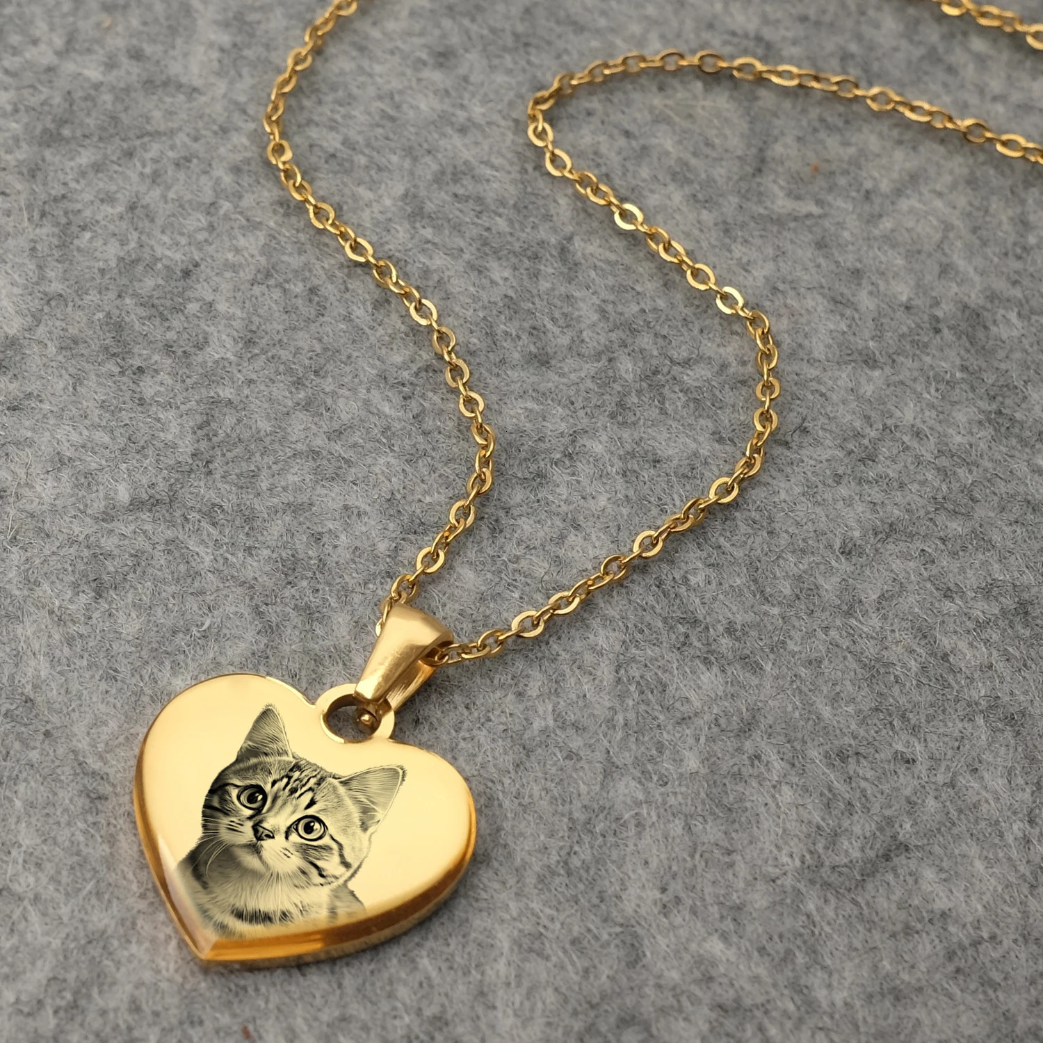 Personalized po necklace for women customized po love pendant customized Valentines Day gift mom gift 241018