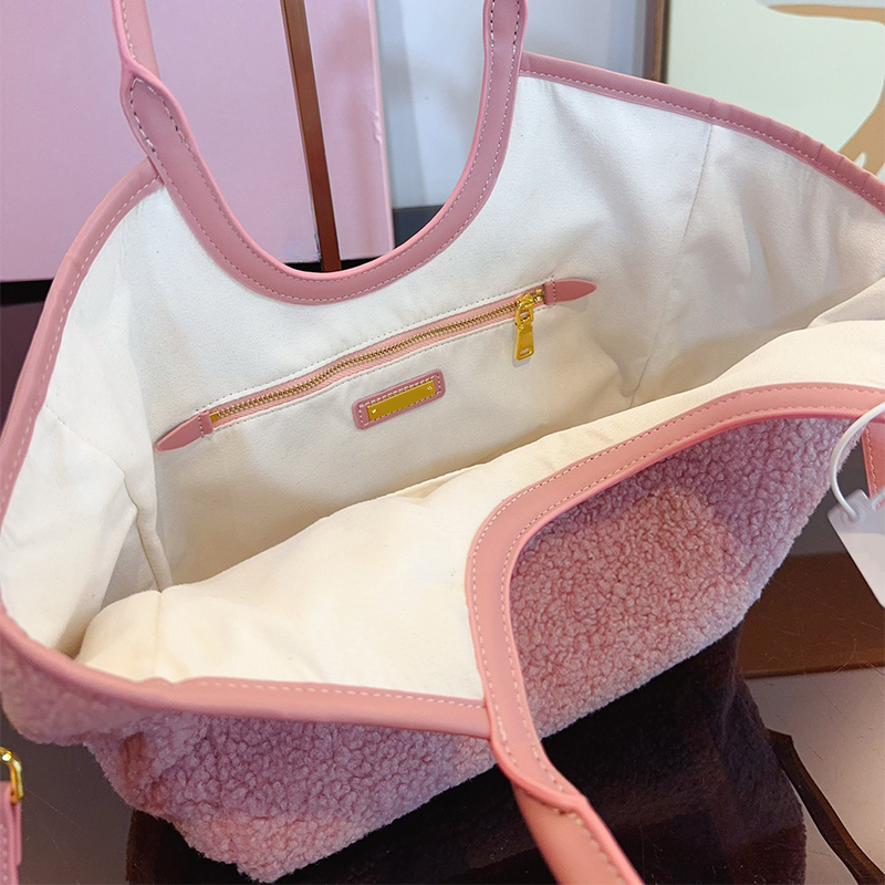 Tech Fleece Designer Womens Cute Casual Socialite Handbags Fur Large Capacity Tote Shoulder Bags s Messenger Bag with Box Free shipping
