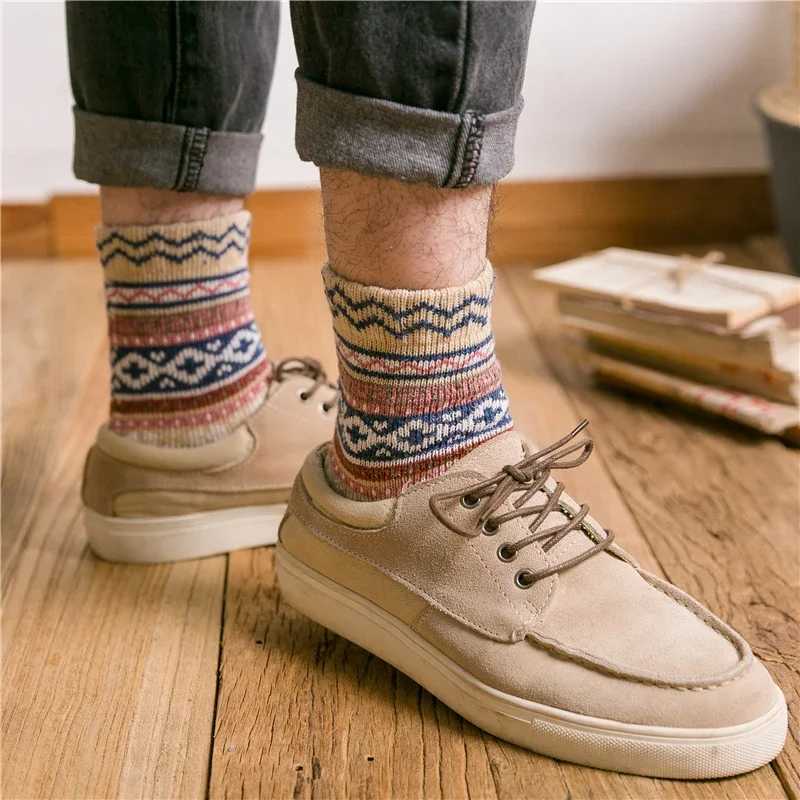 Geometric Striped Thicken Wool Socks for Men Warm Cashmere Novelty Funny Crew Winter Christmas Gift DropshipXJ241019