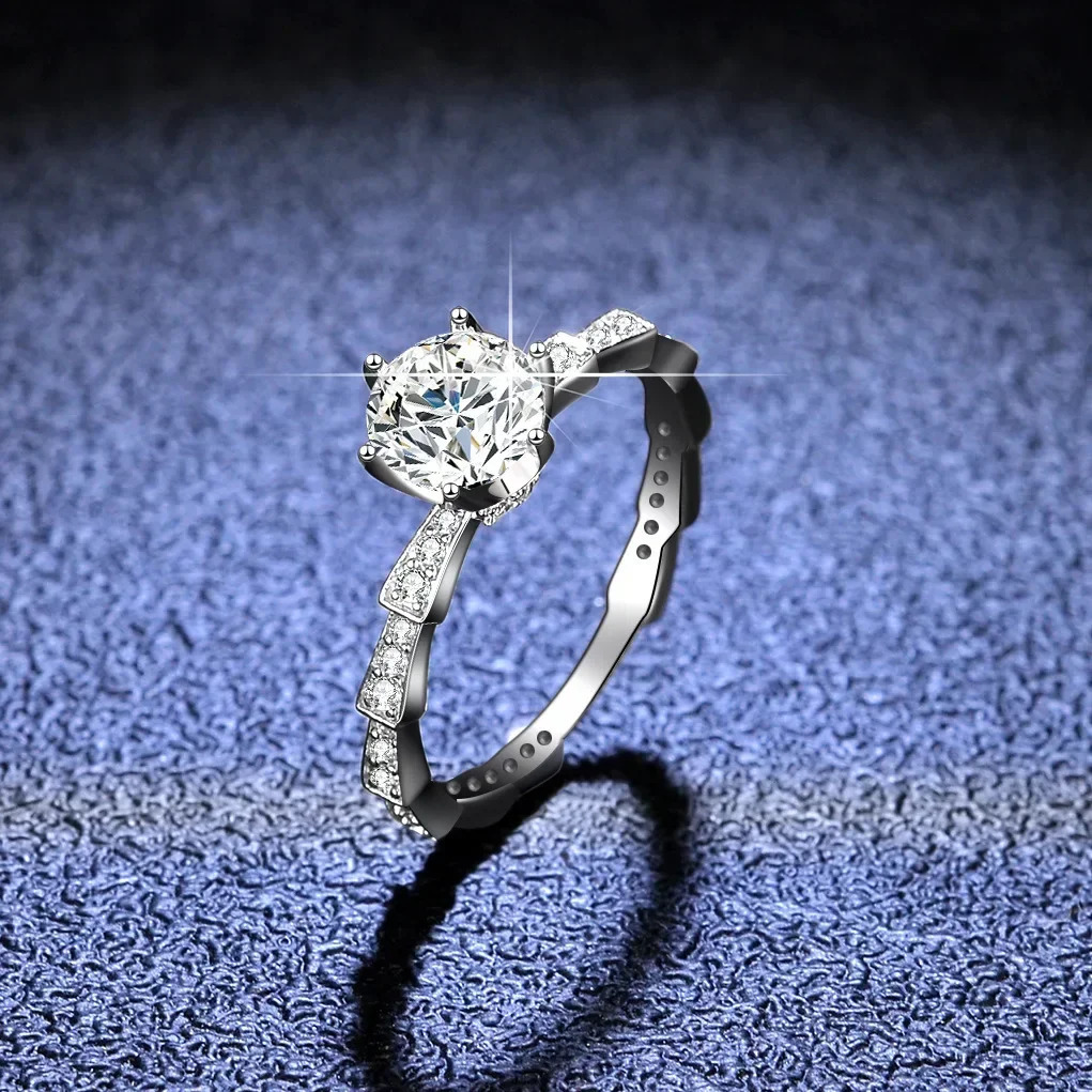 100% PT950 Platinum Ring 1 D Colored Club Ring Suitable for Womens Wedding Exquisite Jewelry Accessories Gifts 241007