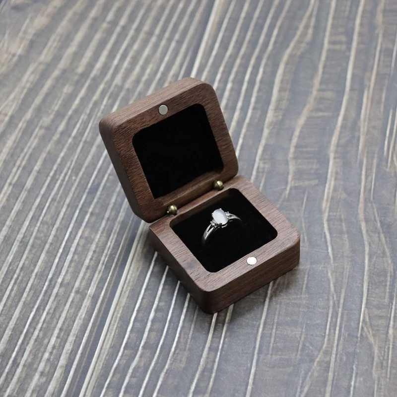 Ring box jewelry box and organizer used for special occasions such as engagement advice and wedding gifts W241019