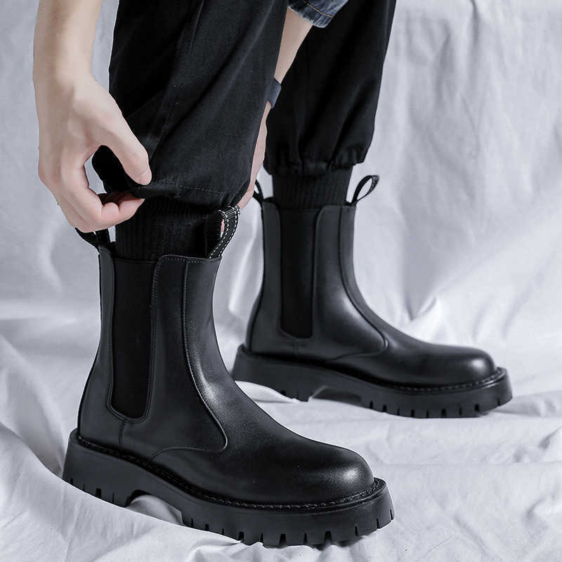 Martin Boot Oversize Mens Ankle Boots British Style Chelsea Mens Boots Winter Workwear High Top Leather Boots Plush Boots Fashion Boots 240927