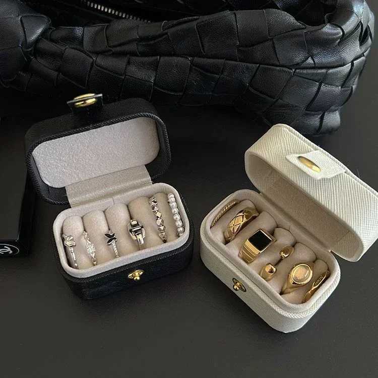 Portable Mini Jewelry Storage Bag Travel Family Simple Leather Ring Necklace Earring Storage Box Organizer Display Gift Box W241019