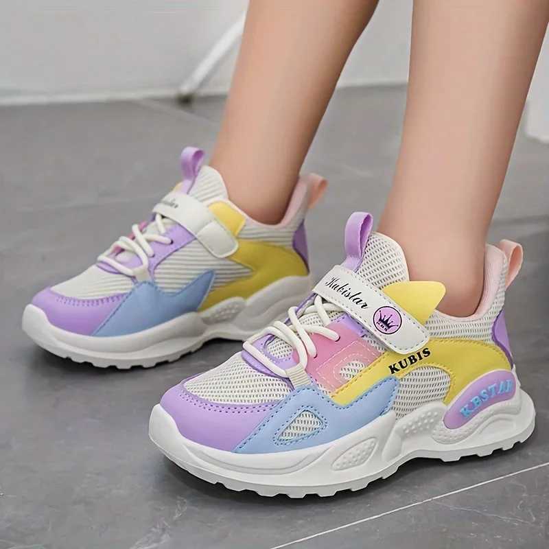 Athletic Outdoor Childrens sports shoes girls school casual shoes outdoor breathable running shoes lightweight velvet anti slip childrens shoes H24101