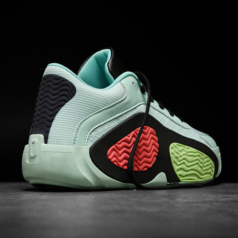 New basketball men's sports shoes , outdoor sports shoes, cement floor running shoes for teenagers and middle school students