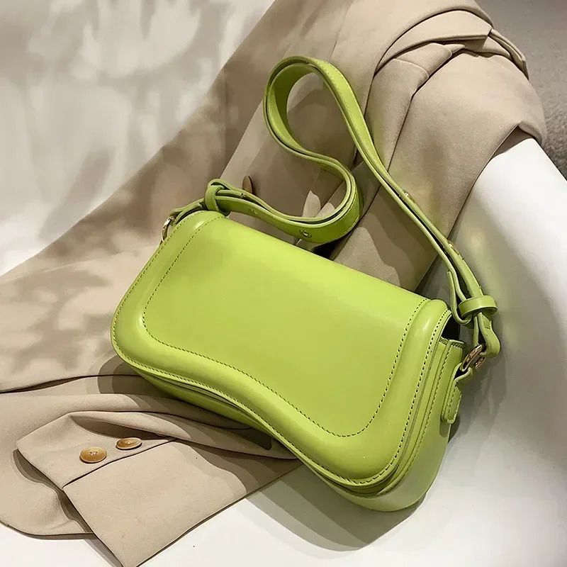 2025S New Free Shipping Designer Bag Er Shoulder Cross 2024 Pu Leather Trend Womens Underwear Bag Fashion Wallet Flip Handbag