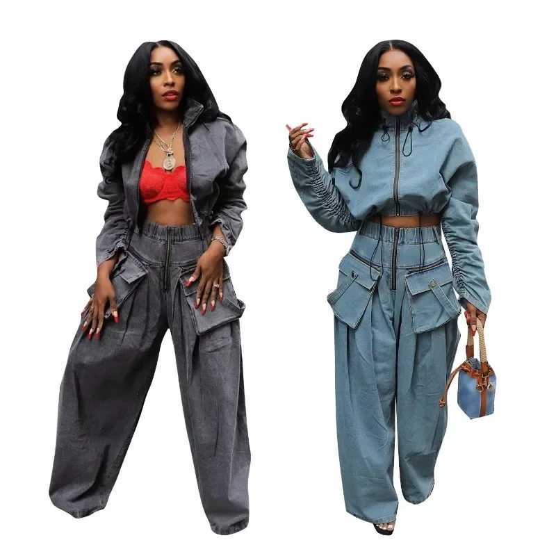 Women's Two Piece Pants Casual loose denim two-piece set womens 2023 autumn zipper high neck crop top elastic waist wide leg cargo pants Y241019N