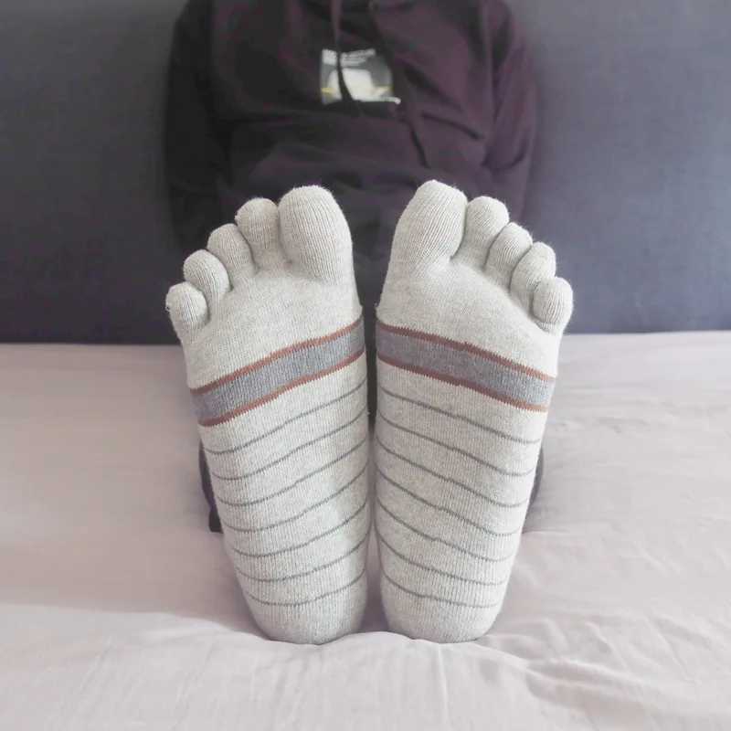 4 Pairs Thick 5 Finger Socks Man Winter Cotton Breathable Warm Business Against Cold Snow Toe Short Floor Terry Socks ThermalXJ241019