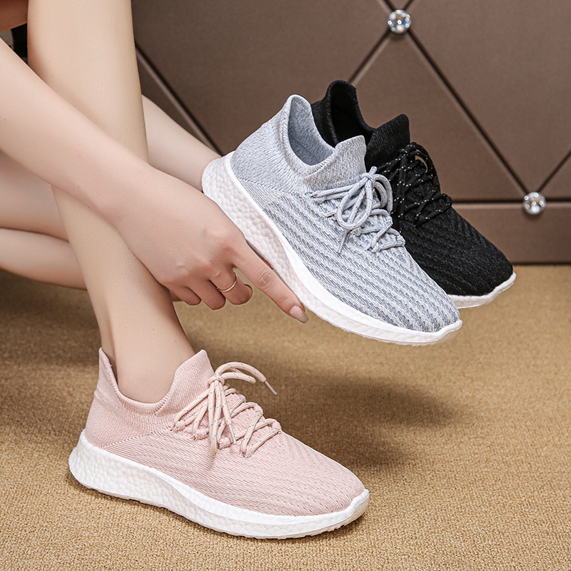 Thick soled 2024 Spring and Autumn new large solid color round toe shallow mouth lace up casual women's sports single shoe