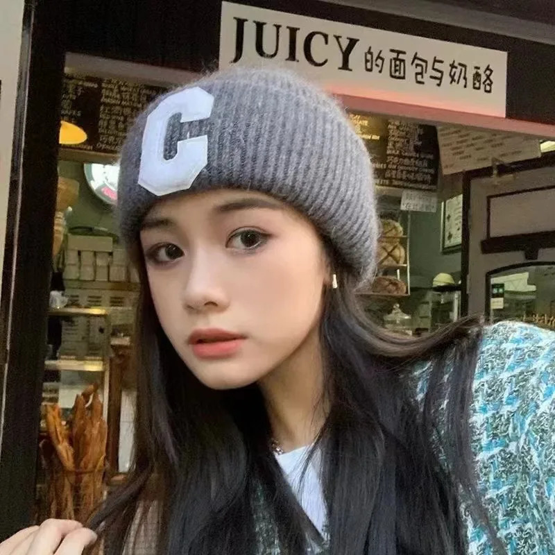 Angora Rabbit Fur Pullover Hat for Women Simple C Letter Beanie Winter Warm Girls Knitted Hedging Cap 241007