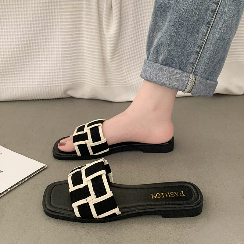 2025 anti slip leisure indoor slippers designer slippers outdoor black and white checkered new designer flip beach slippers women's shoes