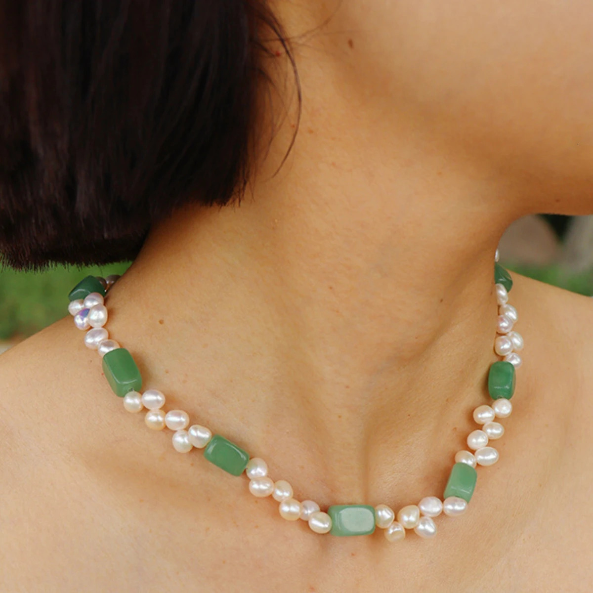 Bohemian style necklace natural stone shell and pearl decorative chain heart-shaped necklace suitable for womens vacations 241018