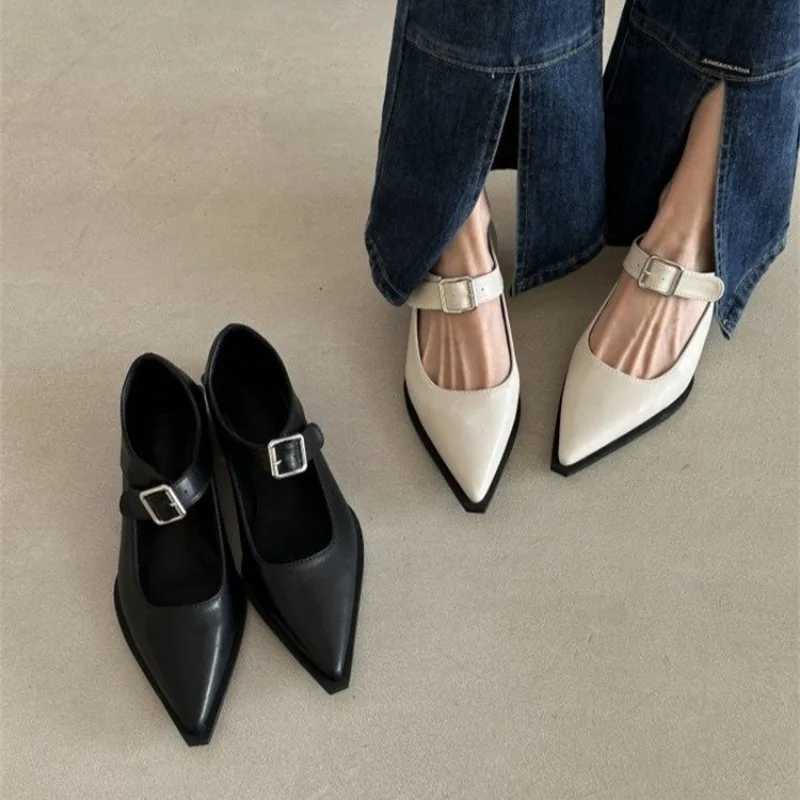 Ladies shoes will be launched in 2024 with fashionable and luxurious new styles elegant womens high heels square toe foot pumps solid color high heels