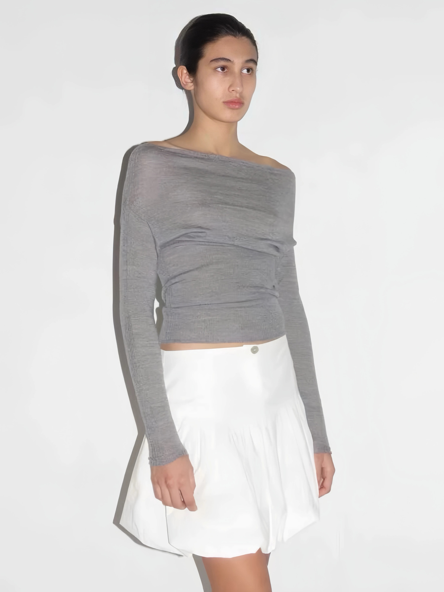 Paloma wool single line necklace shoulder length long sleeved sweater slim fit short top 241009