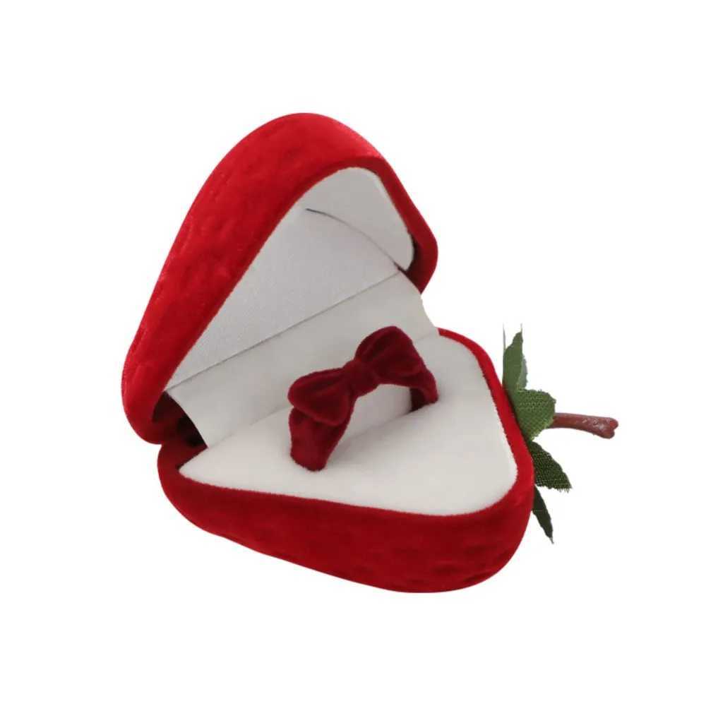 Strawberry Box Pearl Box Ring Storage Box Valentines Day Gift Ring Display Stand Fashion Earrings Inlaid Jewelry Box W241019