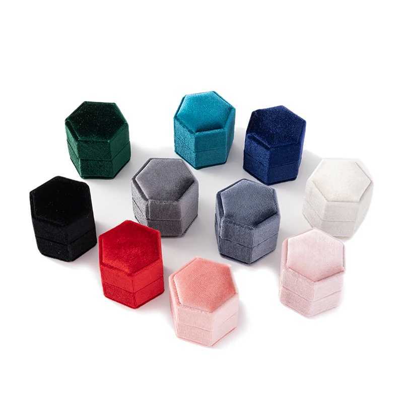 Velvet single ring box gift jewelry organizer packaging for wedding celebrations engagement displays storage supplies accessories W241019