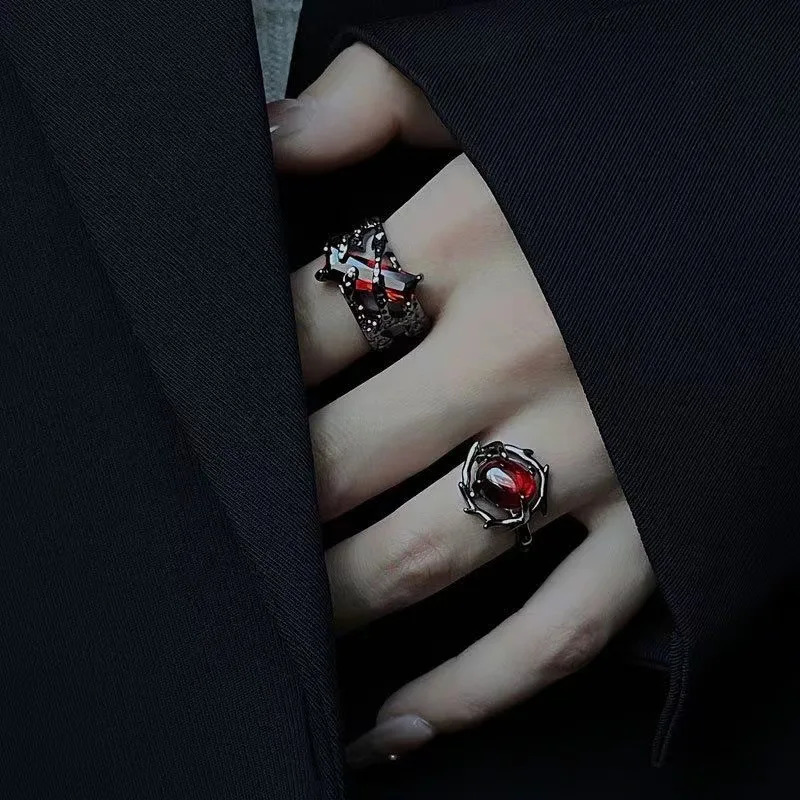 Goth Red Crystal Gemstone Ring Dark Cutout Vintage Geometric Shape For Women Retro Party Jewelry Open Rings Gift 241010