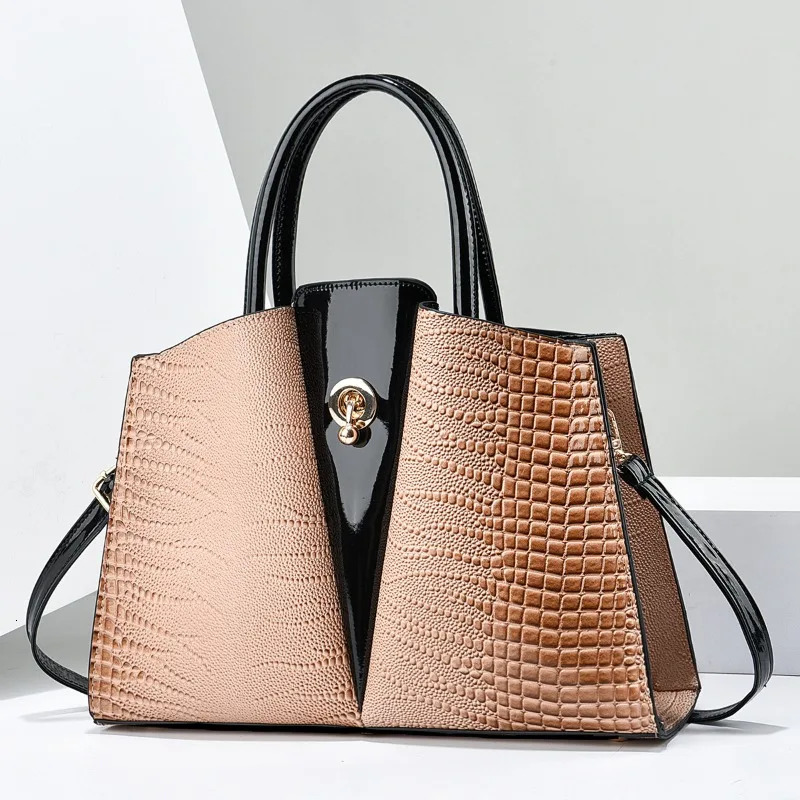 2024 High Quality Leather Handbag er Womens Shoulder Cross Body Bag Trend Large Capacity Casual Handbag 241018
