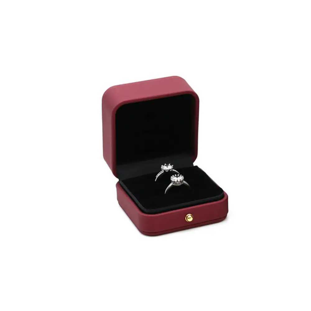 Valentines Day Ring Box Double Slot Ring Box Leather Velvet Portable Jewelry Bearing Frame Womens Wedding Anniversary Gift W241019