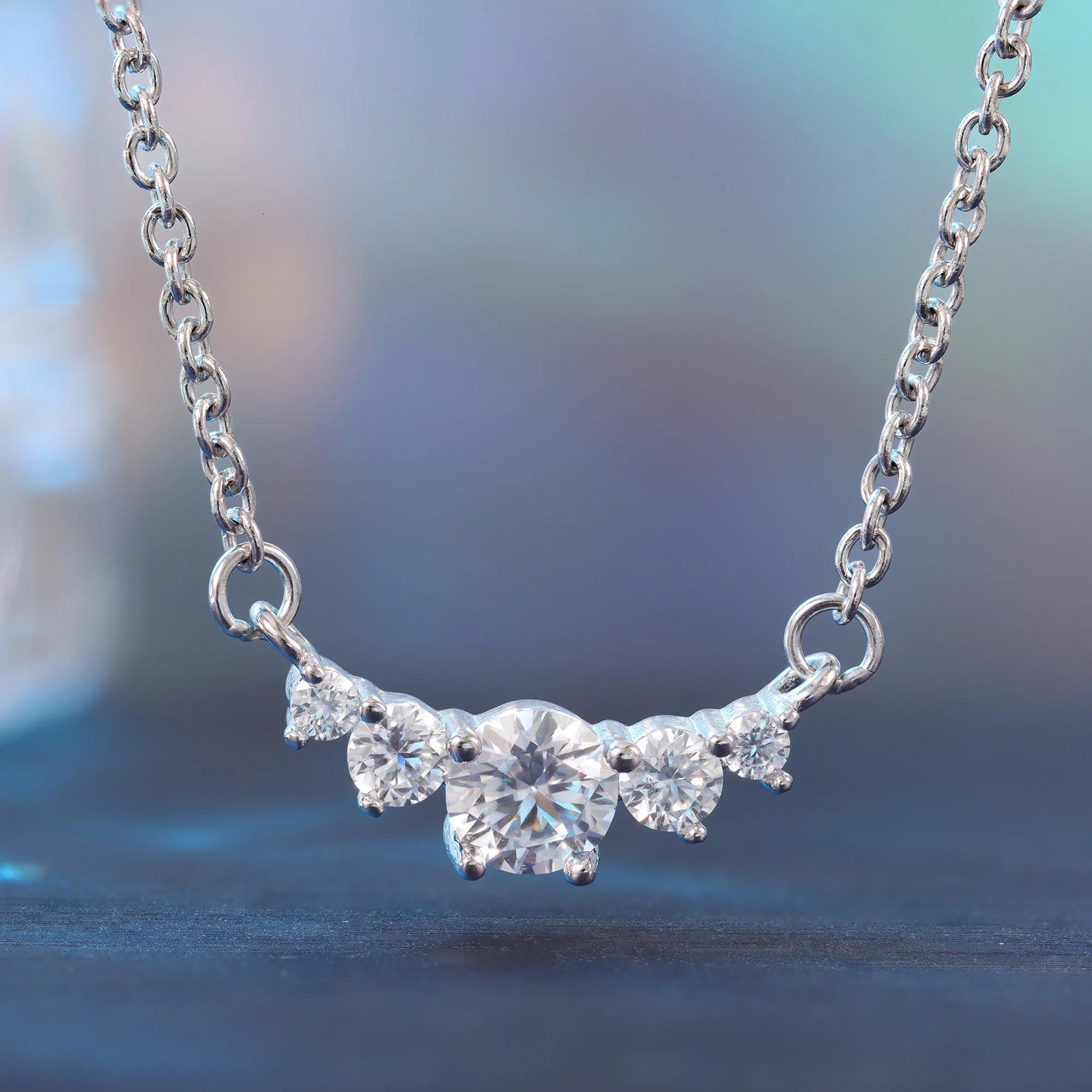 S925 Silver Pendant Womens Simple Fashion Sparkling Smile D-Class Five piece Necklace 241018