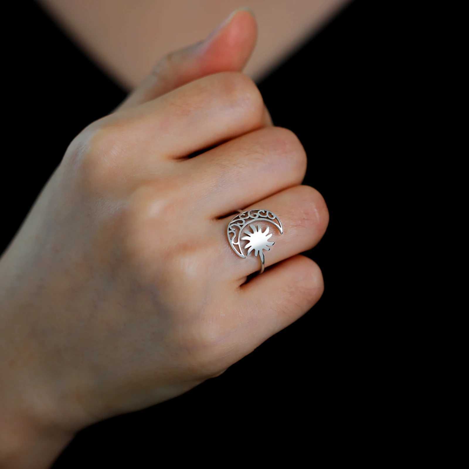 Skyrim Crescent Sun Ring Womens Stainless Steel Open Finger Ring Fashion Bohemian Jewelry Birthday Gift Wholesale Y241019