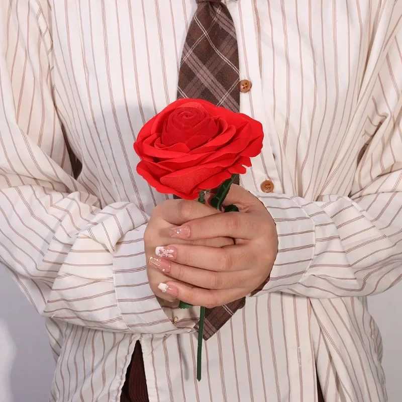 Cteative Rose Ring Box Red Velvet Rose Earrings Display Stand Gift Box Bridal Engagement Jewelry Storage Box W241019