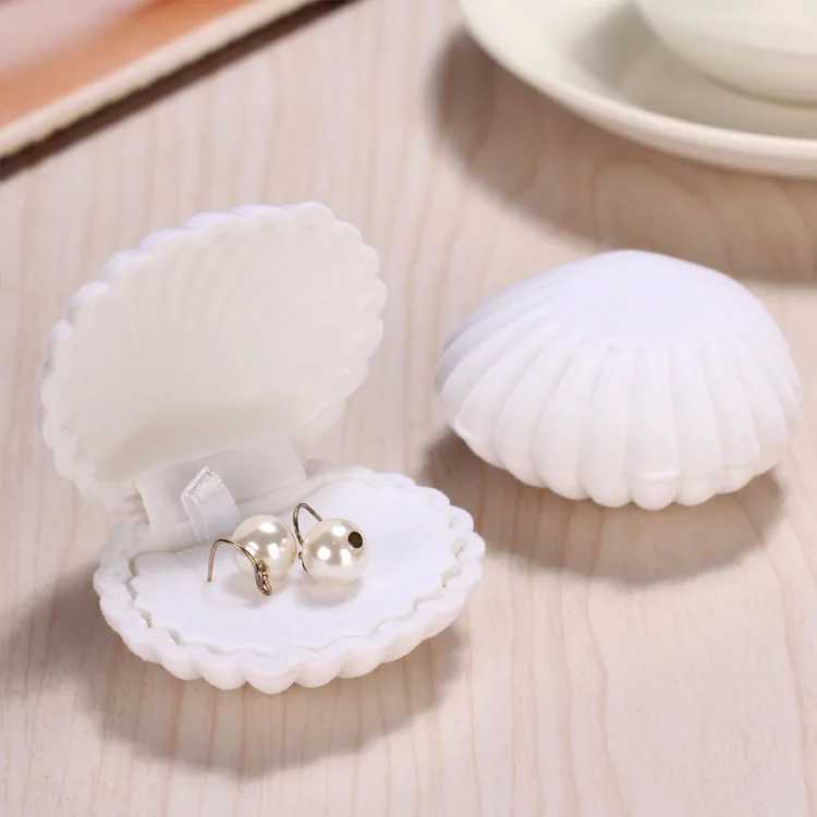 Hot and Cute Velvet Jewelry Container Earrings Wedding Ring Box Necklace Bracelet Display Gift Box Bracket W241019