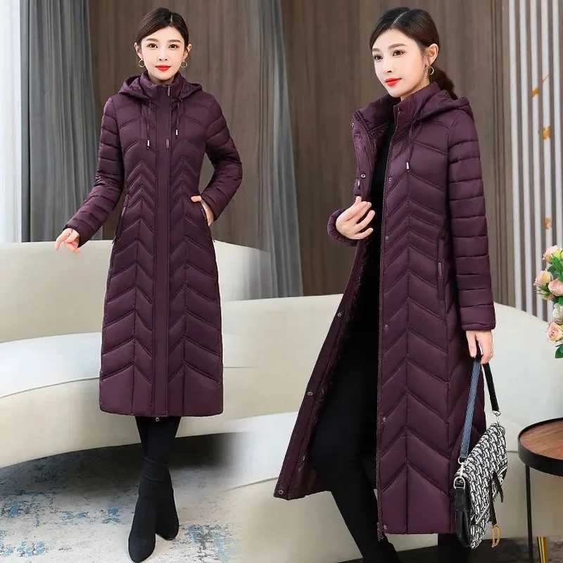 Women 2023 New Winter Long Plaid Parkas Loose Thicken Warm Hooded Coats Casual Zip Up Windproof Black White Down JacketsX241019
