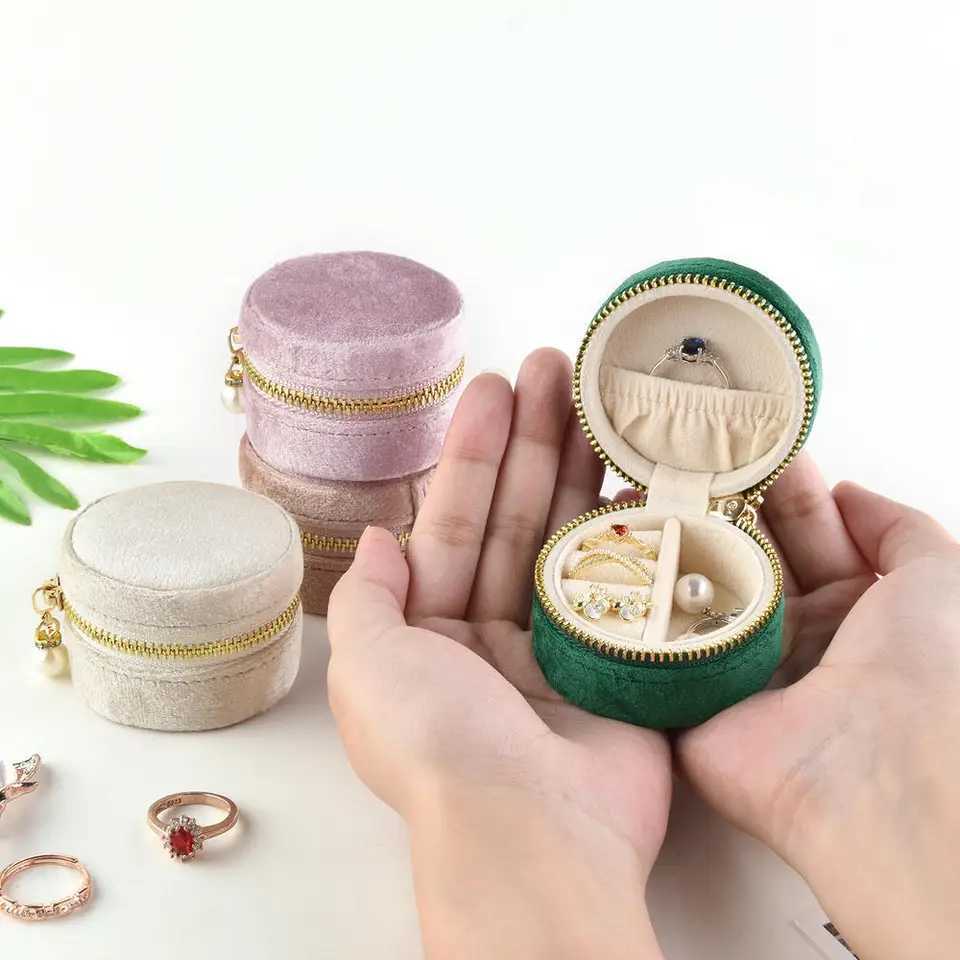 New mini round velvet jewelry box for travel earrings necklaces storage rings zippers portable jewelry managers Joyero boxes W241019