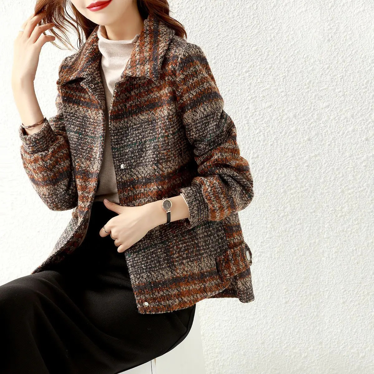 Cotton Plaid Woolen Coat for Women Korean Version Womens Clothing Plus Size Slim Fit Versatile Short Style Childrens 241019