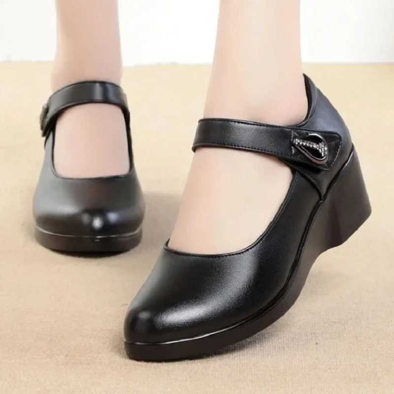 Womens Fashion High Quality Black Patent Leather Wedge High Heels Office Shoes Womens Classic Comfortable Red Hotel Professional Elegant High Heels B0