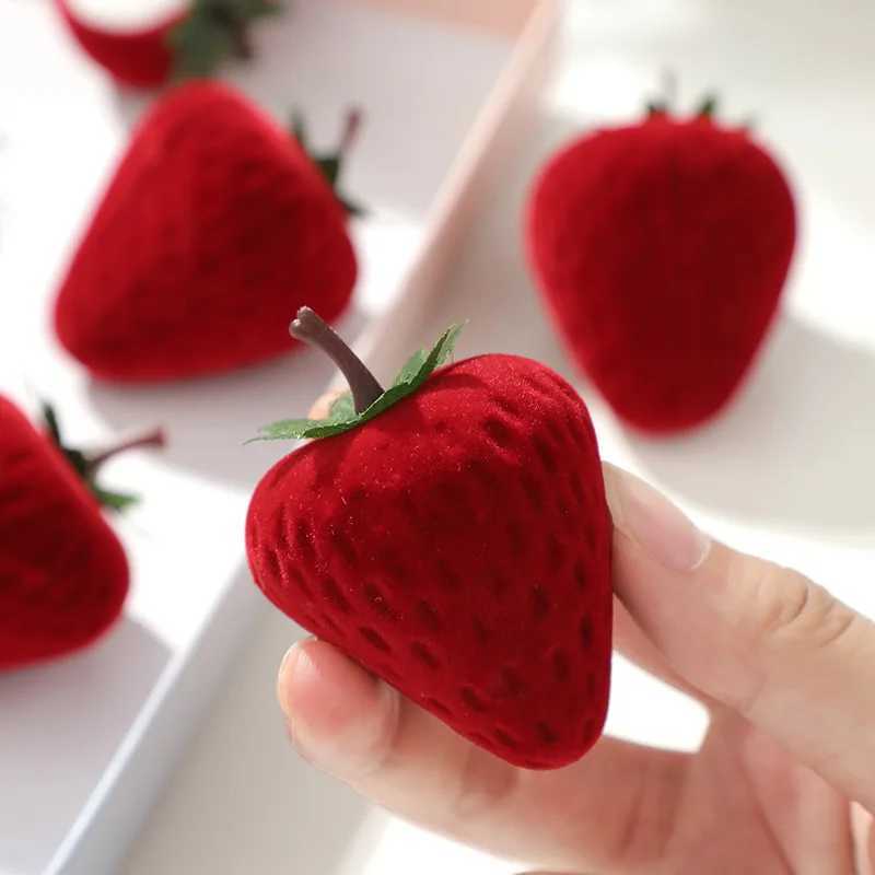 Popular Strawberry Box Cute Jewelry Box Ring Plush Storage Box Fashion Earrings Jewelry Box Birthday Gift W241019