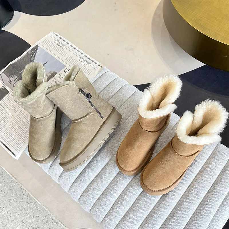 2024 New Snow Boots Designer Boot Winter Snow Fur Furry Side Pull Half Boots Womens Mens Platform Shoes Booties