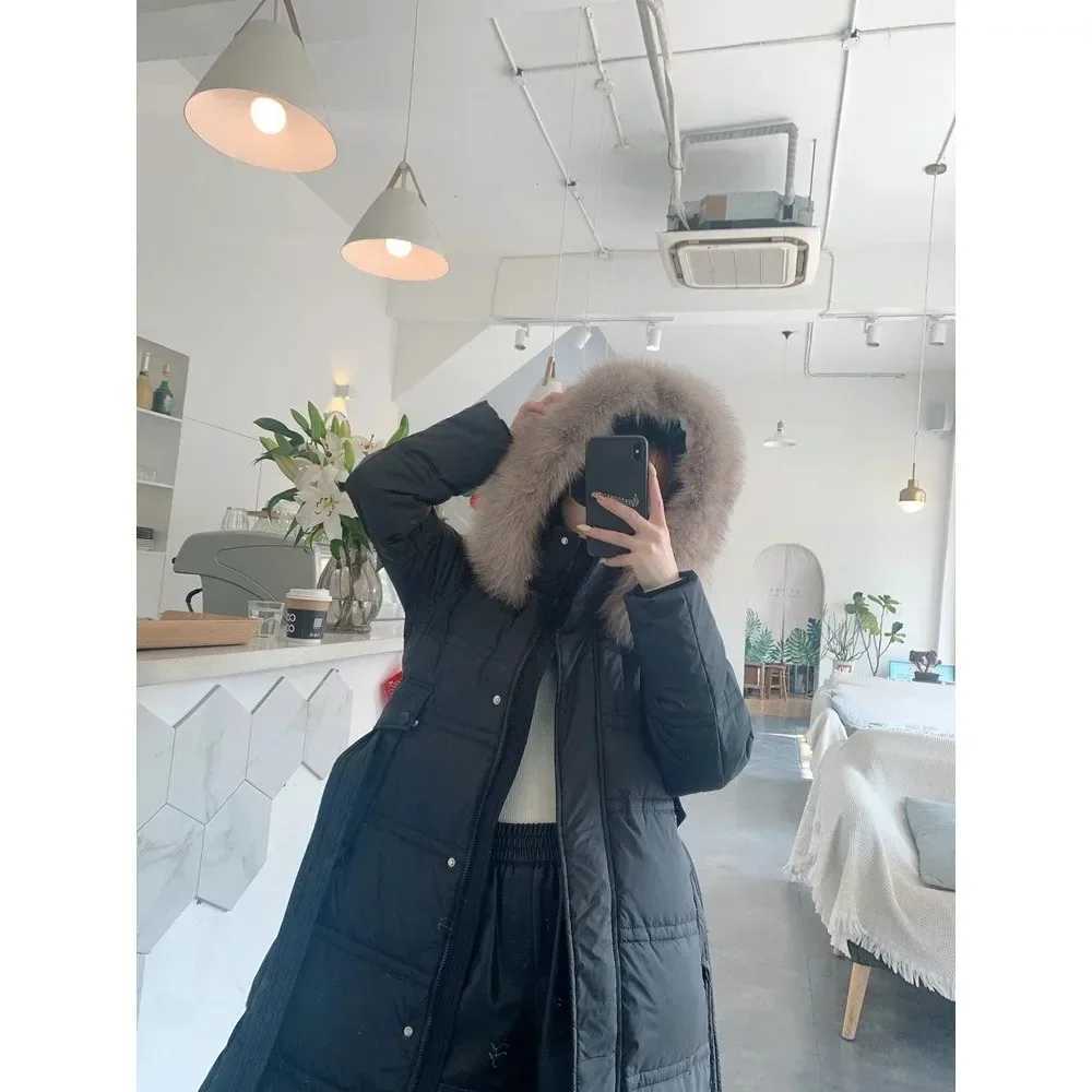 Down jacket womens fox fur collar jacket 2024 European real fur coat fashionable white duck down jacket winter womens coat W241019